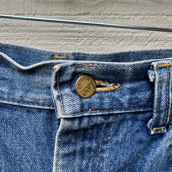 Vintage Lee Women's Jean Shorts Cut Off Denim  Raw Hem 28 X 6 Blue Union Label - Picture 4 of 8